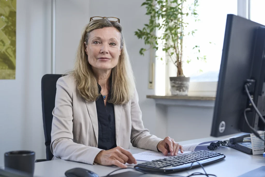 kontakt-ansprechpartner-die-steg-baulandentwicklung-baugebiet-Die_STEG_2C2895-0265